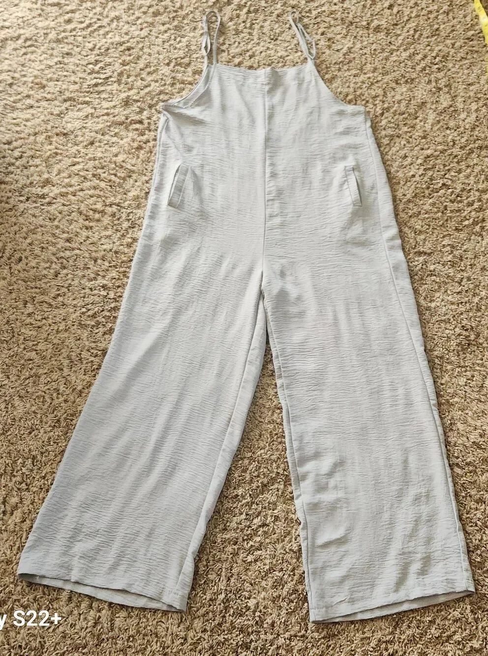D57 Gray wide leg jumper with adjustable spaghetti straps
